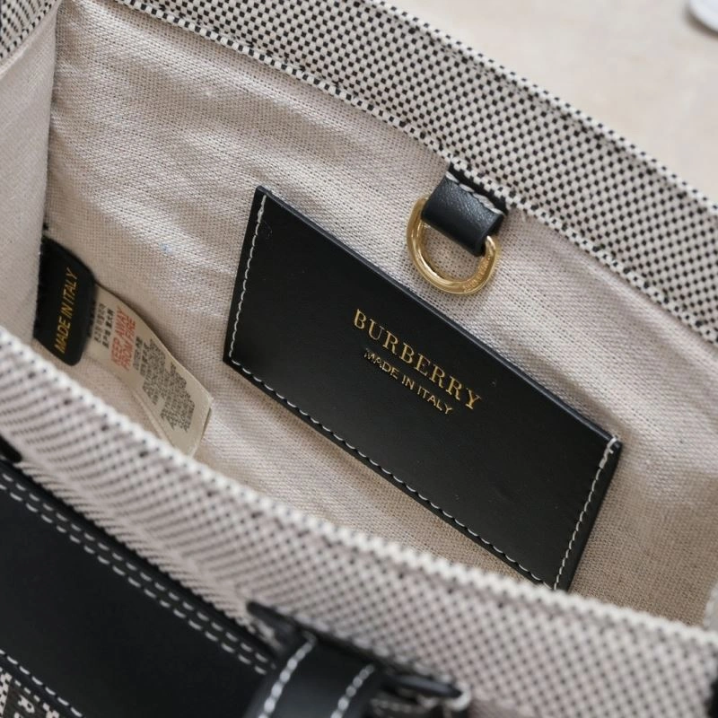 Burberry Shopping Bags 4101C-2770
