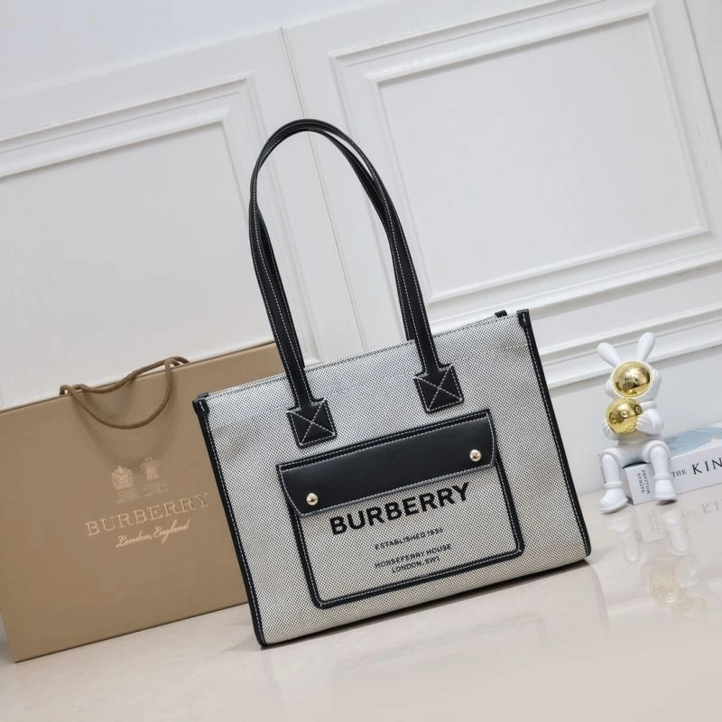 Burberry Shopping Bags 4101C-2771