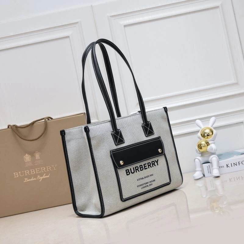 Burberry Shopping Bags 4101C-2771