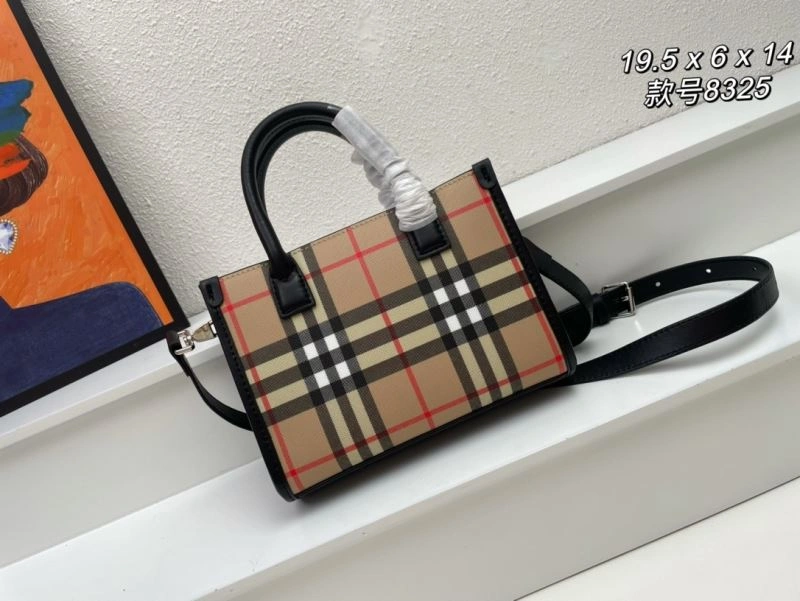 Burberry Shopping Bags 4101C-3057