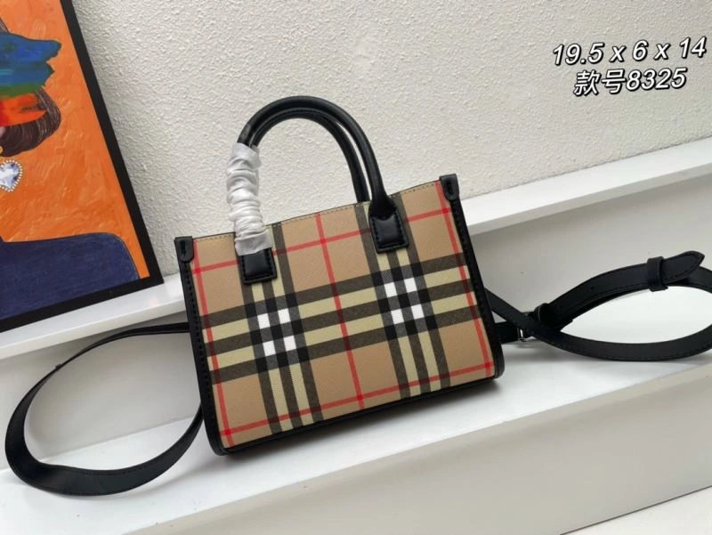Burberry Shopping Bags 4101C-3057