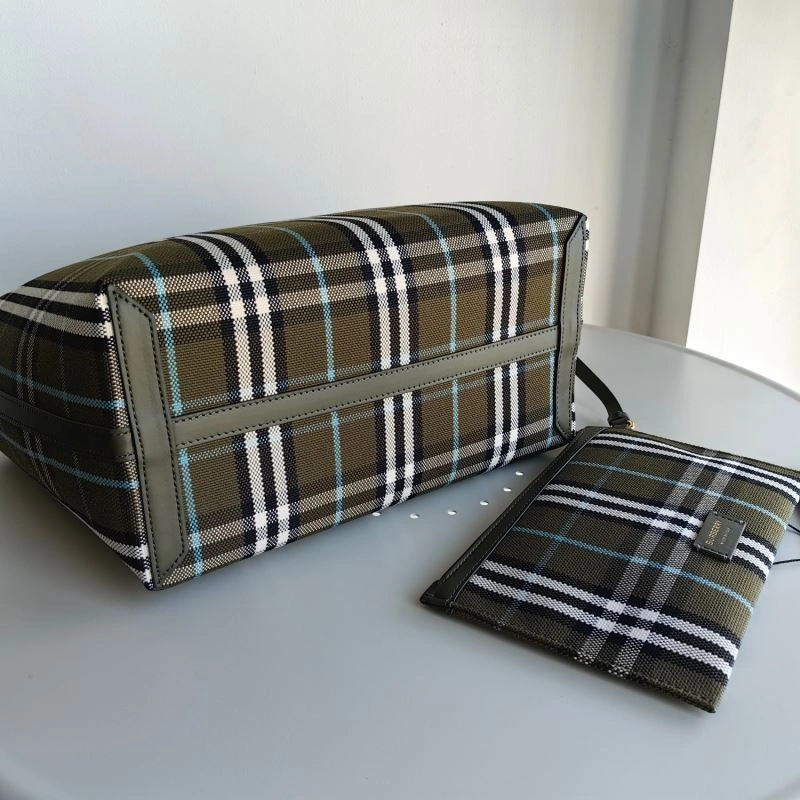 Burberry Shopping Bags 4115-0028