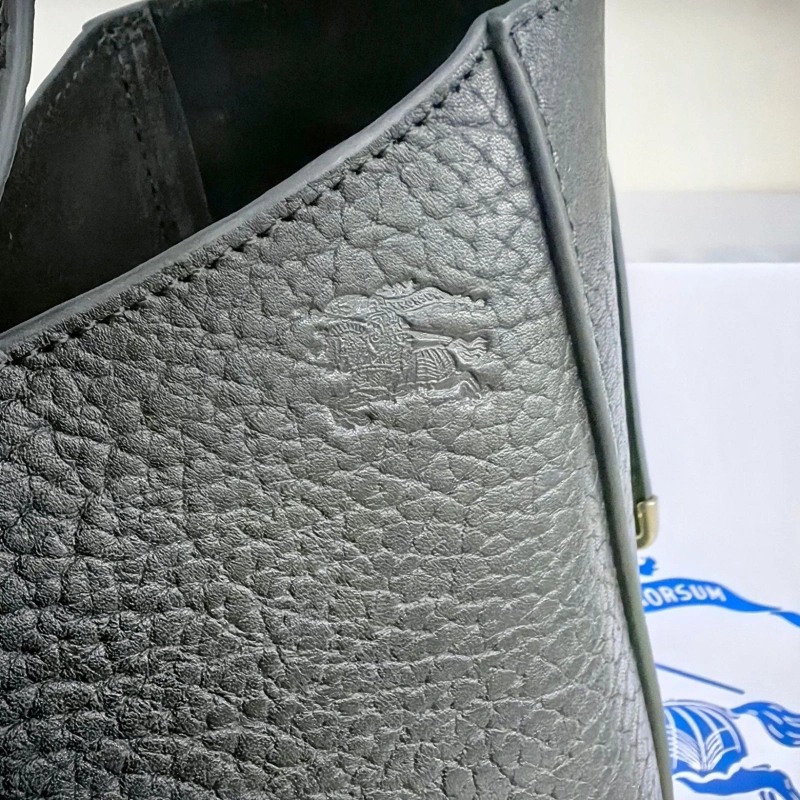 Bv*b*rry top handle bags 4115a-0007