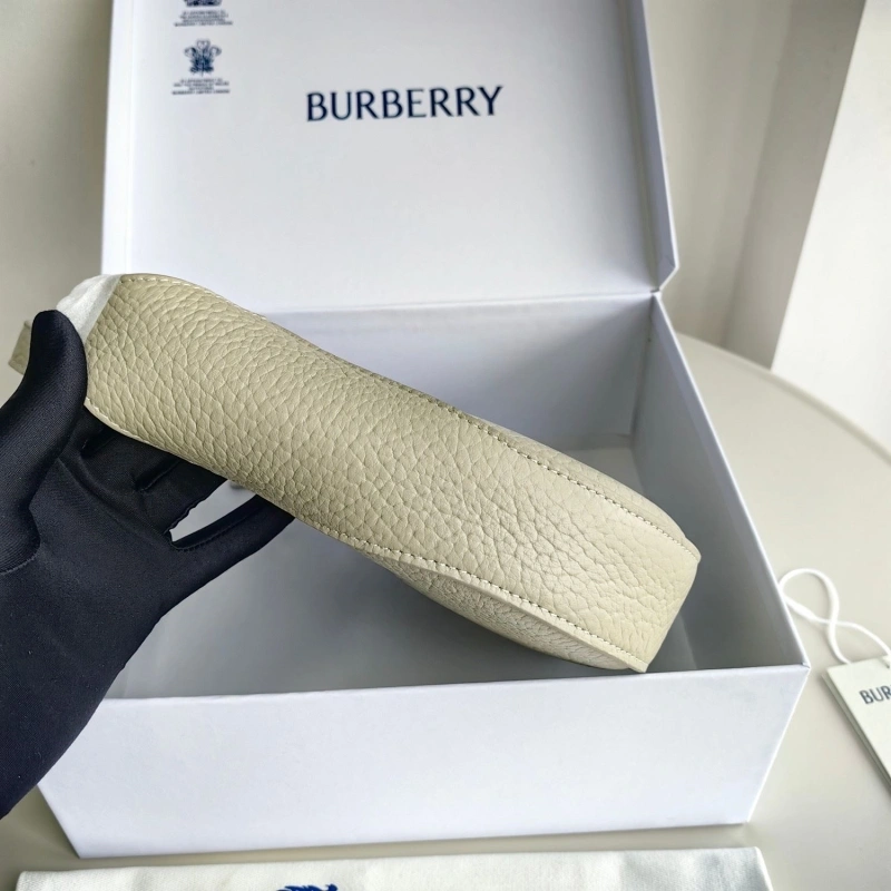 Burberry Top Handle Bags 4115A-0018