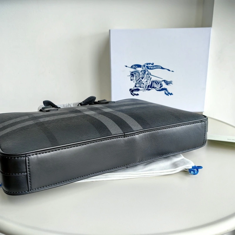 Mens Burberry Briefcases 4115A-0037