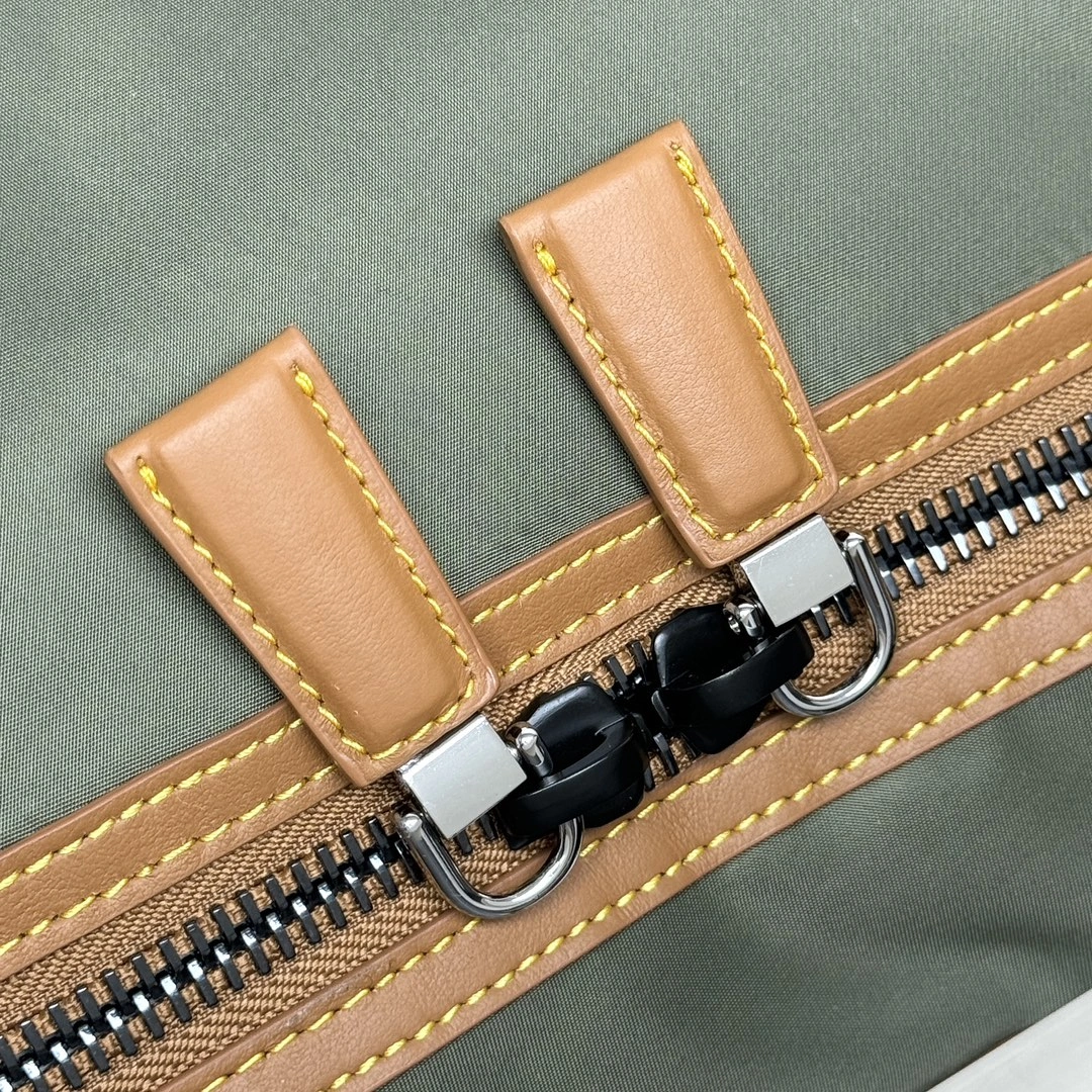 Prada Travel Bags 4135D-0093