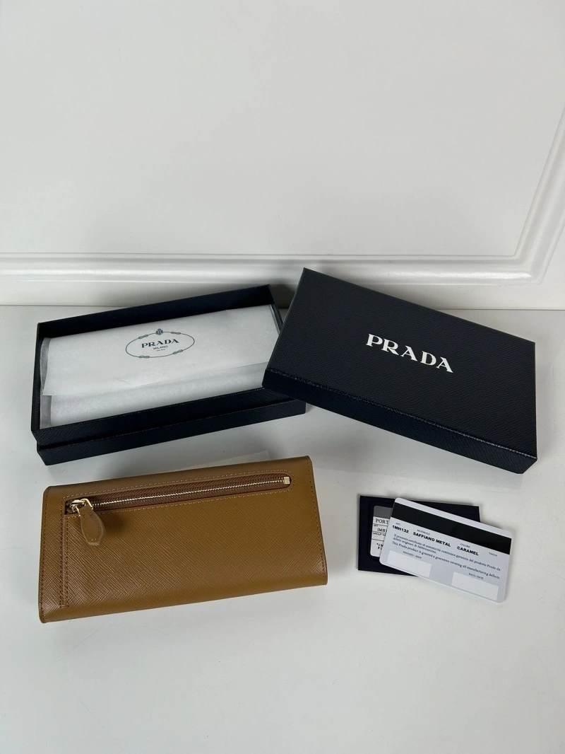 PradaWallets 4135F-0181