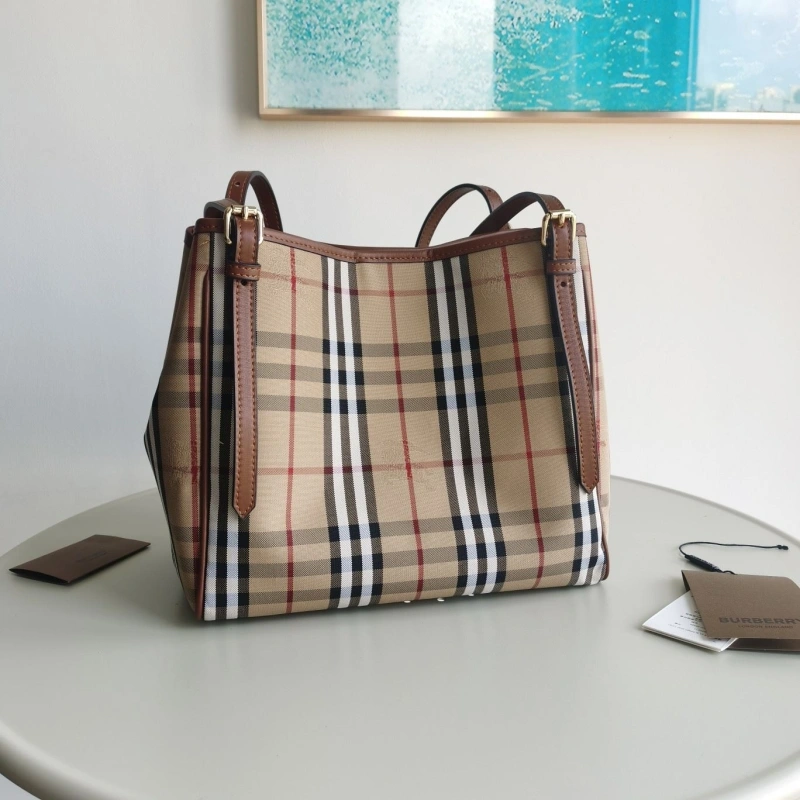 Burberry Shopping Bags 4140-0146