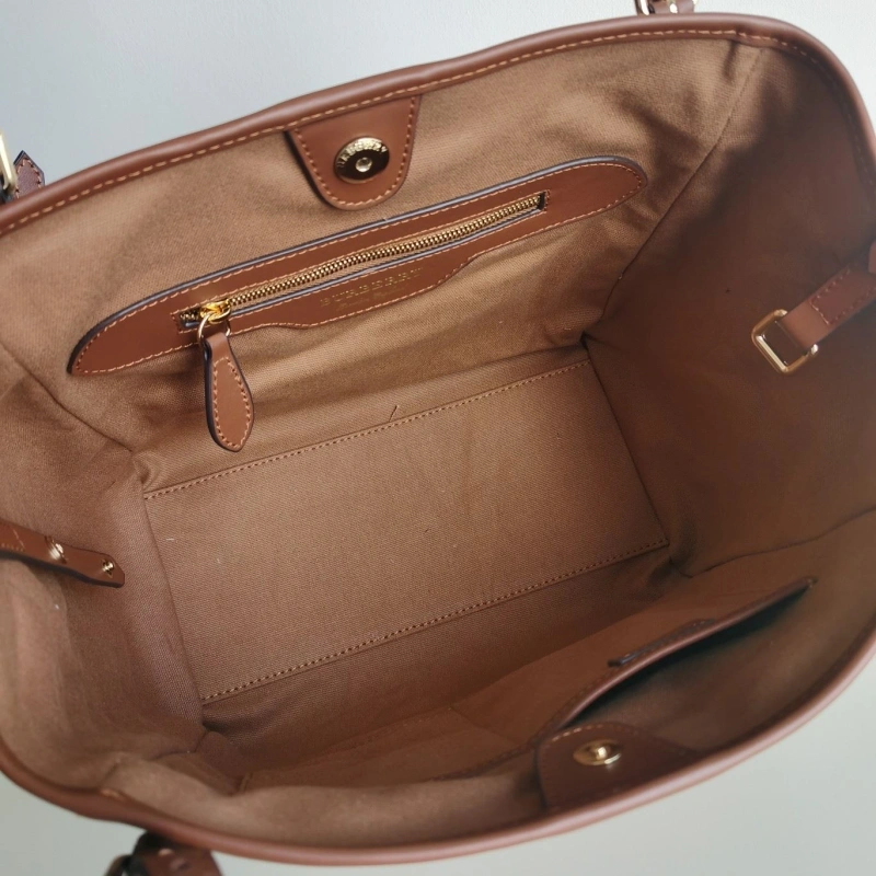 Burberry Shopping Bags 4140-0146