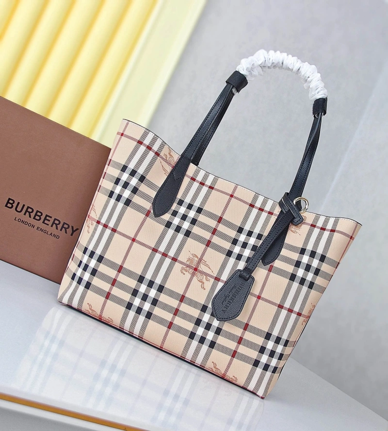 Burberry Shopping Bags 4140-0301