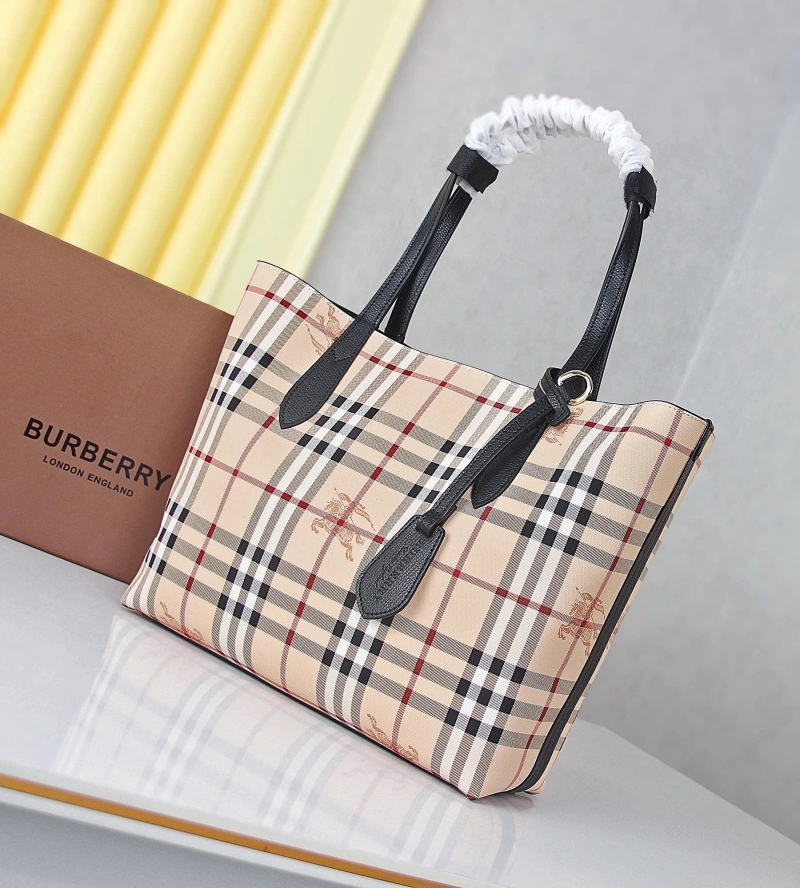 Burberry Shopping Bags 4140-0301