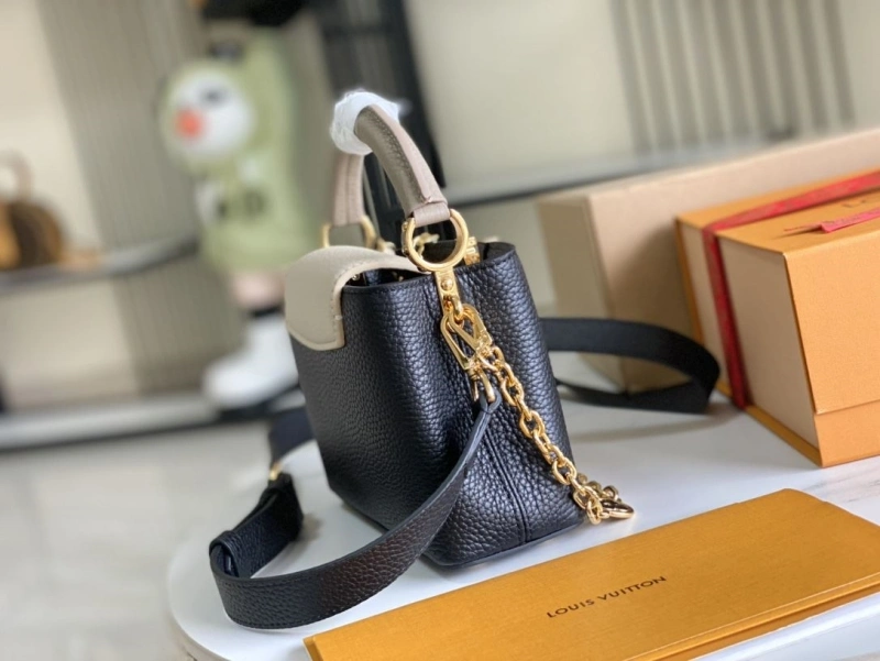 LV Capucines Bags 4171A-0033