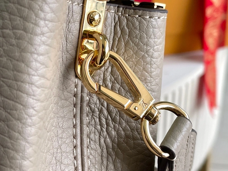 LV Capucines Bags 4171D-0102