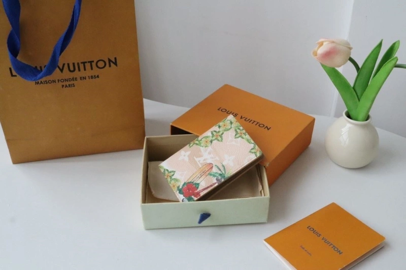 LV Wallets 4178A-0007