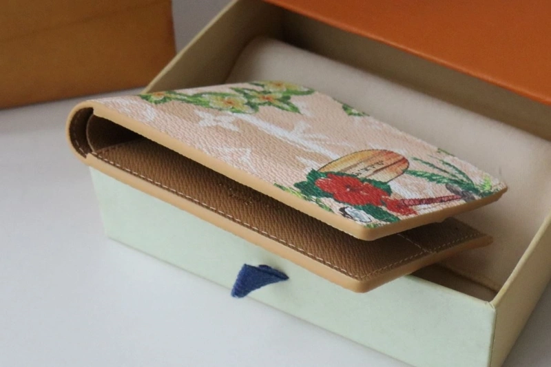 LV Wallets 4178A-0008