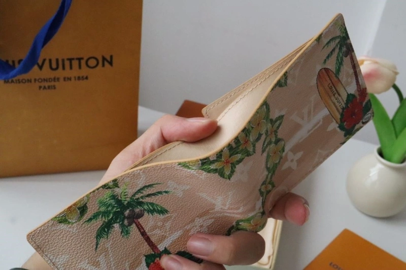 LV Wallets 4178A-0008