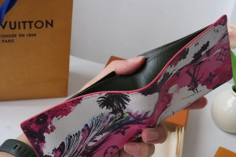 LV Wallets 4178A-0009