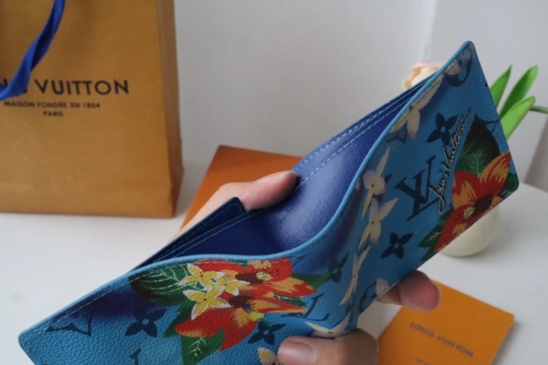 LV Wallets 4178A-0011