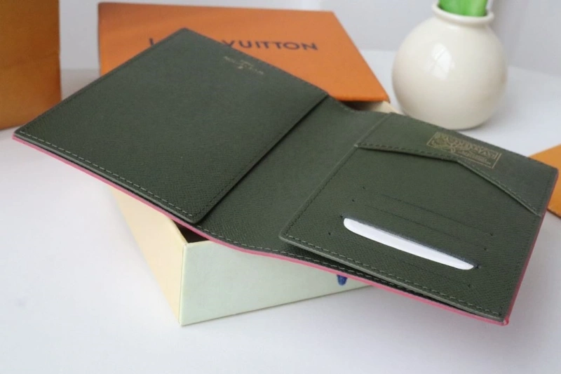 LV Wallets 4178A-0013