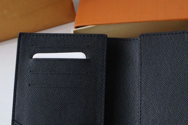 LV Wallets 4178A-0014