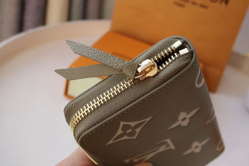 LV Wallets 4178A-0045