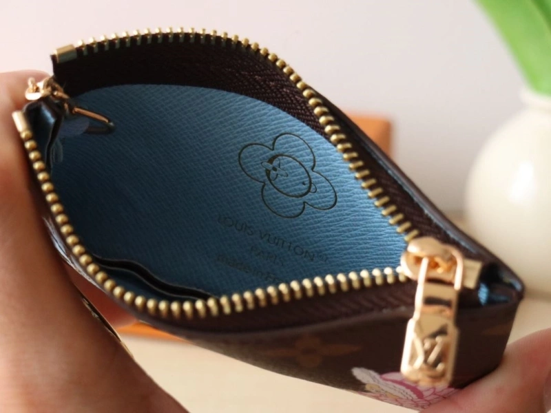 LV Wallets 4178A-0048