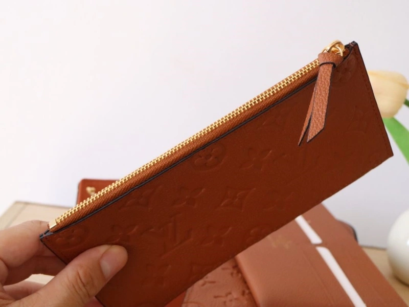 LV Wallets 4178A-0055