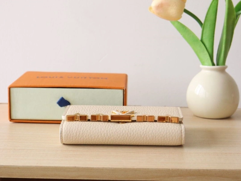 LV Wallets 4178A-0078