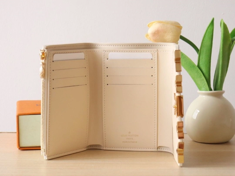 LV Wallets 4178A-0078
