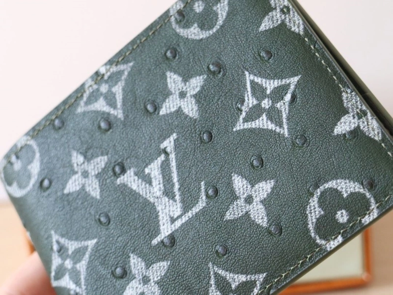 LV Wallets 4178A-0081