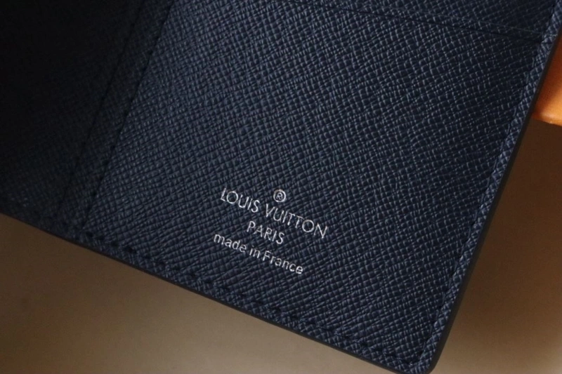 LV Wallets 4178A-0100