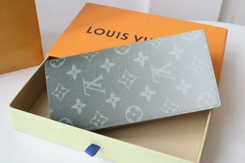 LV Wallets 4178A-0101