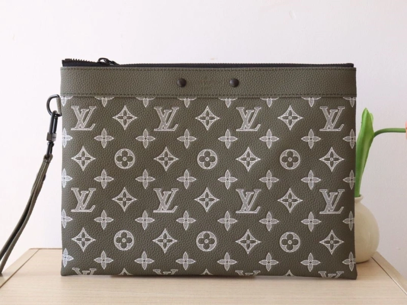 LV Clutch Bags 4178A-0109
