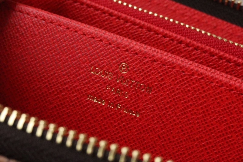 LV Wallets 4178A-0114