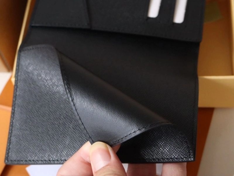 LV Wallets 4178A-0120