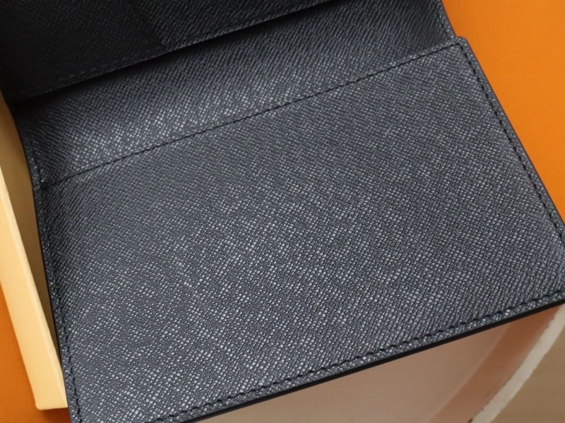 LV Wallets 4178A-0121