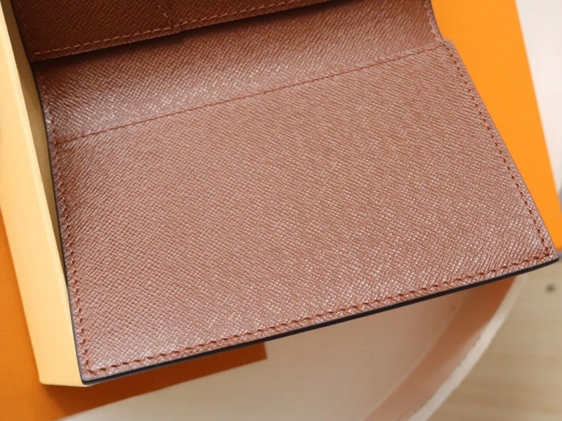 LV Wallets 4178A-0122