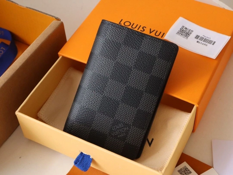 LV Wallets 4178A-0124