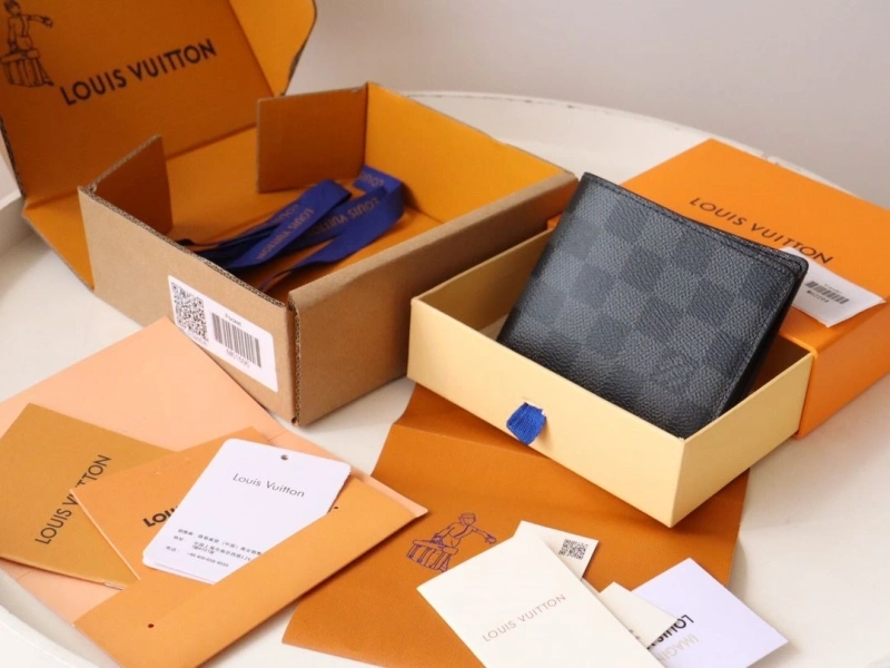 LV Wallets 4178A-0127