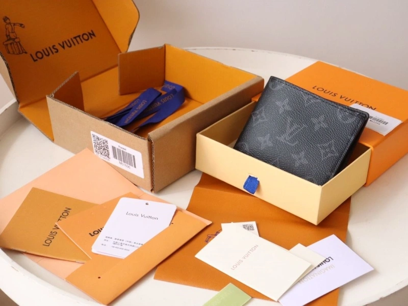 LV Wallets 4178A-0128