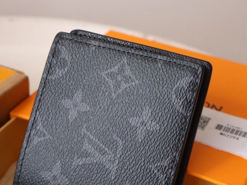 LV Wallets 4178A-0128