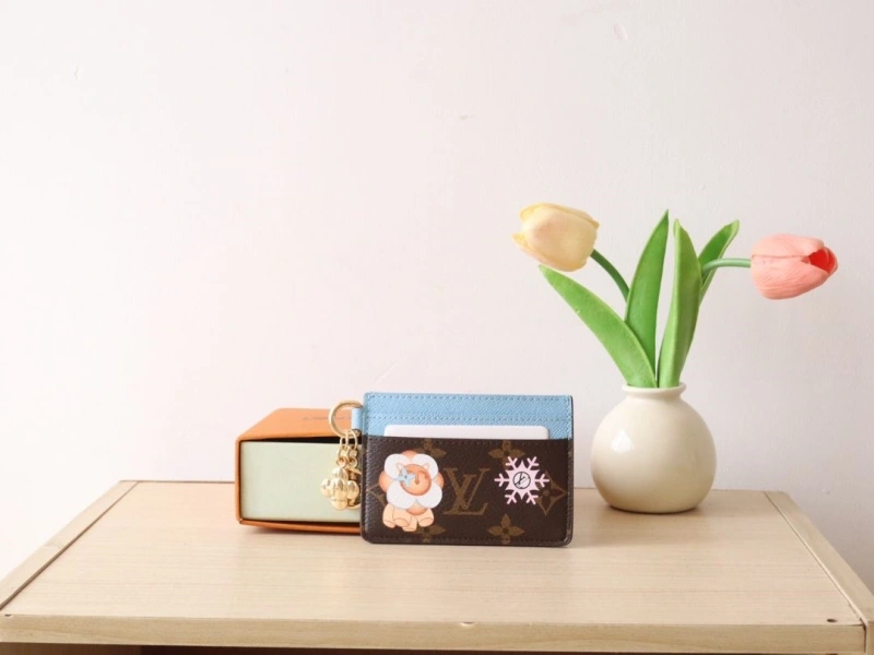 LV Wallets 4178A-0141