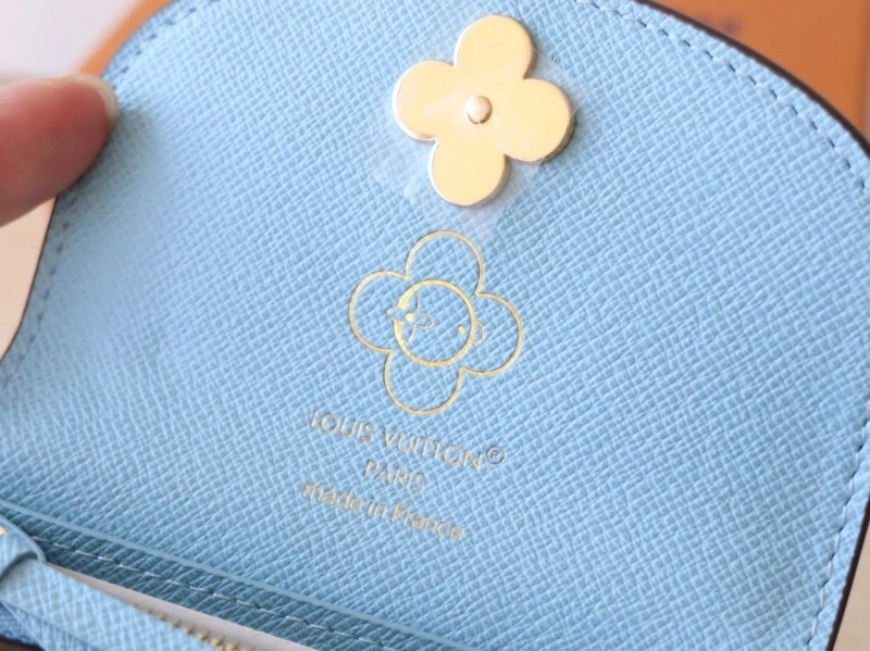 LV Wallets 4178A-0144