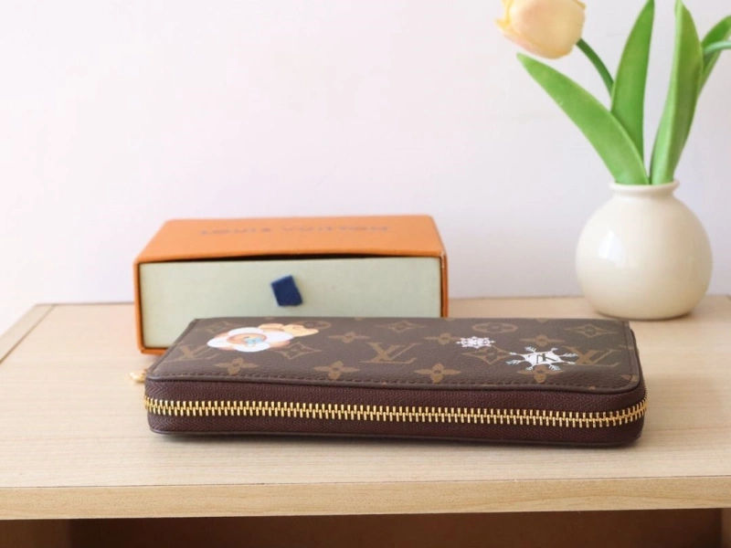 LV Wallets 4178A-0147