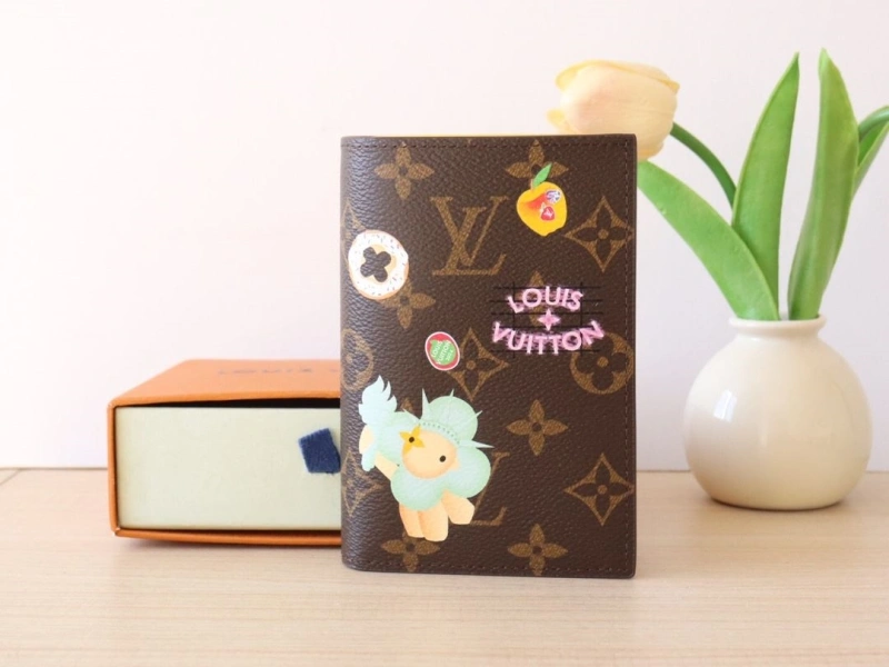 LV Wallets 4178A-0148