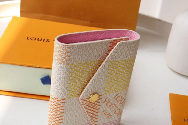 LV Wallets 4178A-0158