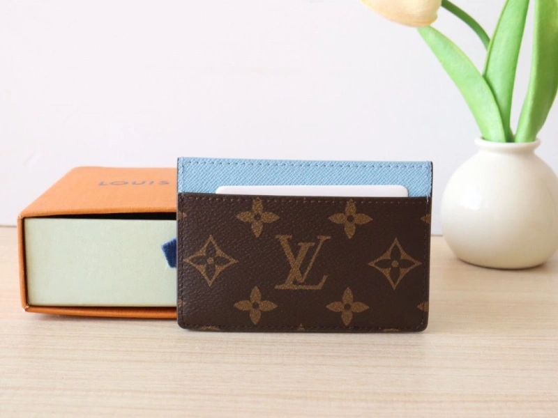 LV Wallets 4178A-0184