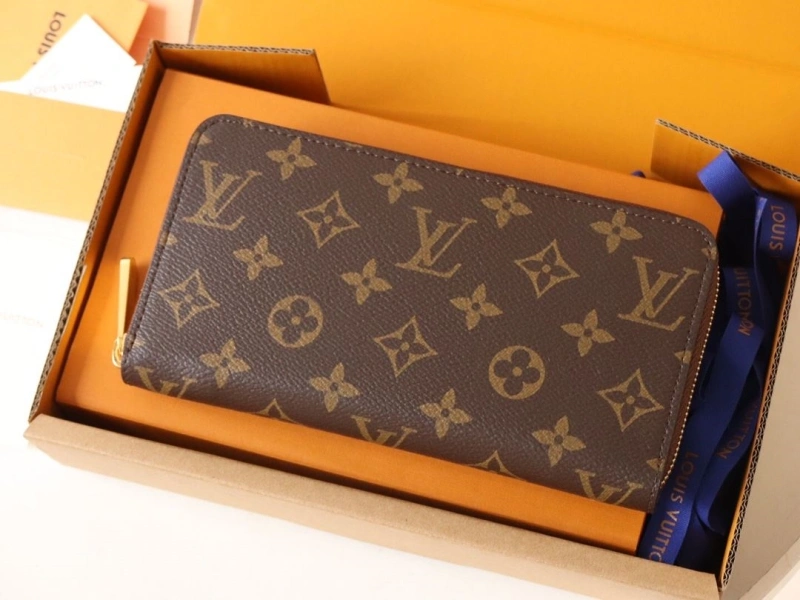 LV Wallets 4178A-0187
