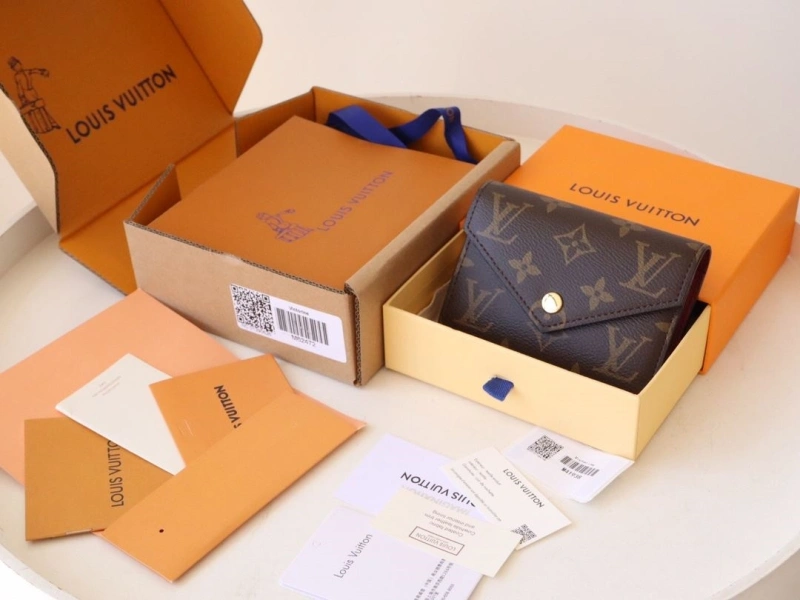 LV Wallets 4178A-0189