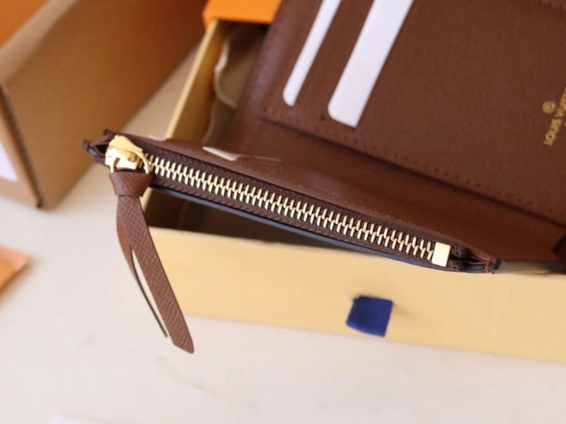 LV Wallets 4178A-0190